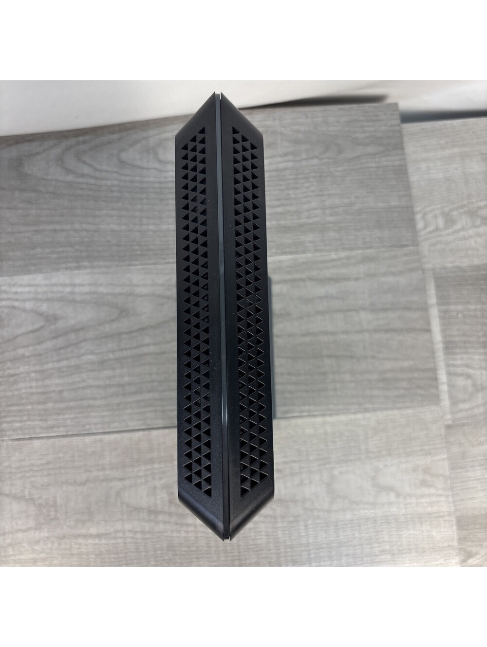 NETGEAR Nighthawk AC1900 WiFi Cable Modem Router Combo (Model C7000). - Picture 6 of 16